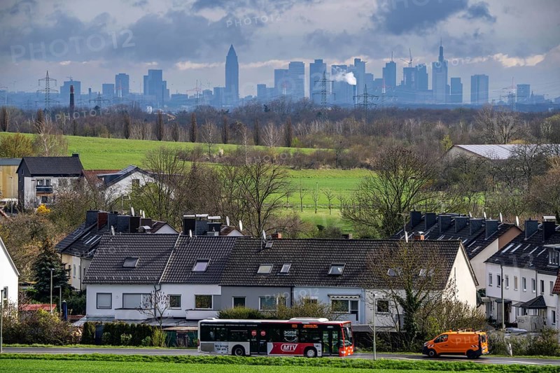 View from the village of Weilbach, a district of Flörsheim am Main in the Main-Taunus district of southern Hesse, to the skyline of Frankfurt am Main, Hesse, Germany, 17 kilometres away as the crow flies, Europe