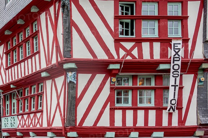 Half-timbered house, half-timbered house façade, historic old town, Morlaix, Départements Finistere, Brittany, France, Europe