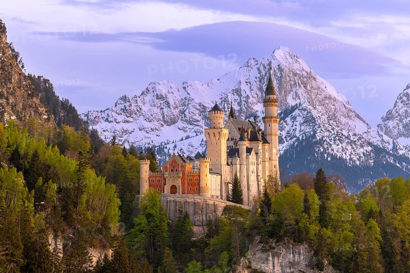 Neuschwanstein Castle near Füssen, evening mood, Schwangau, AllgÃ¤u Alps, snow, OstallgÃ¤u, Bavaria, Germany, Europe