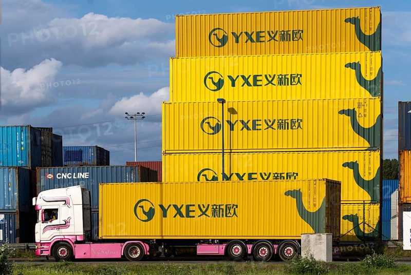 Container of the Chinese goods train operator YXE from Yiwu, China, part of the Silk Road route from China to Germany, in the port of Duisburg, Logport, Duisburg-Rheinhausen, North Rhine-Westphalia, Germany, Europe