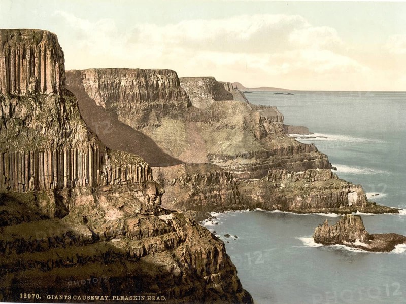 Pleaskin Head, Giant's Causeway, County Antrim, Ireland, Historical, digitally restored reproduction from a 19th century original, Record date not stated, Europe