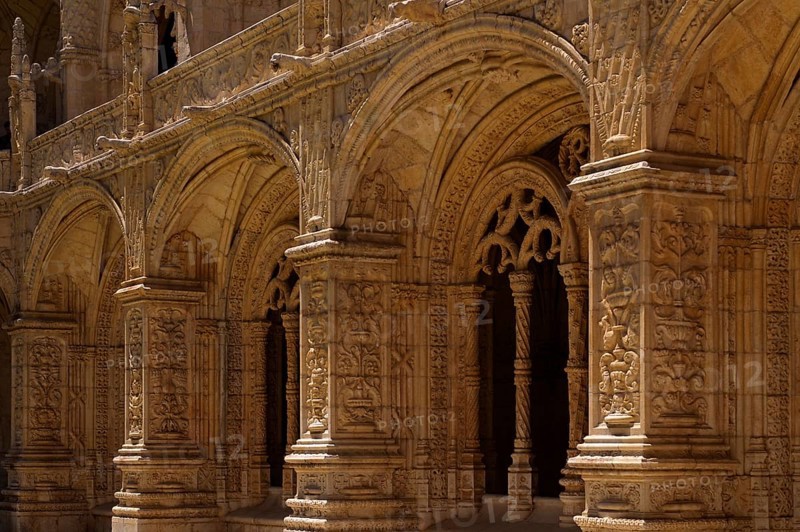Cloister, Hieronymite monastery Mosteiro dos Jeronimos, also known as Mosteiro de Belém, Belém, Lisbon, Portugal, Europe