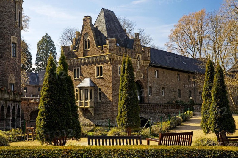 Paffendorf Castle, popular excursion destination, Bergheim, Rhine-Erft district, Rhenish lignite mining area, North Rhine-Westphalia, Germany, Europe