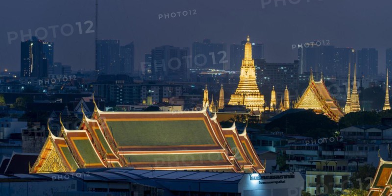 Panorama from Golden Mount to the illuminated Wat Ratchabophit, Wat Rachapradit, Wat Pho and Wat Arun, Bangkok, Thailand, Asia