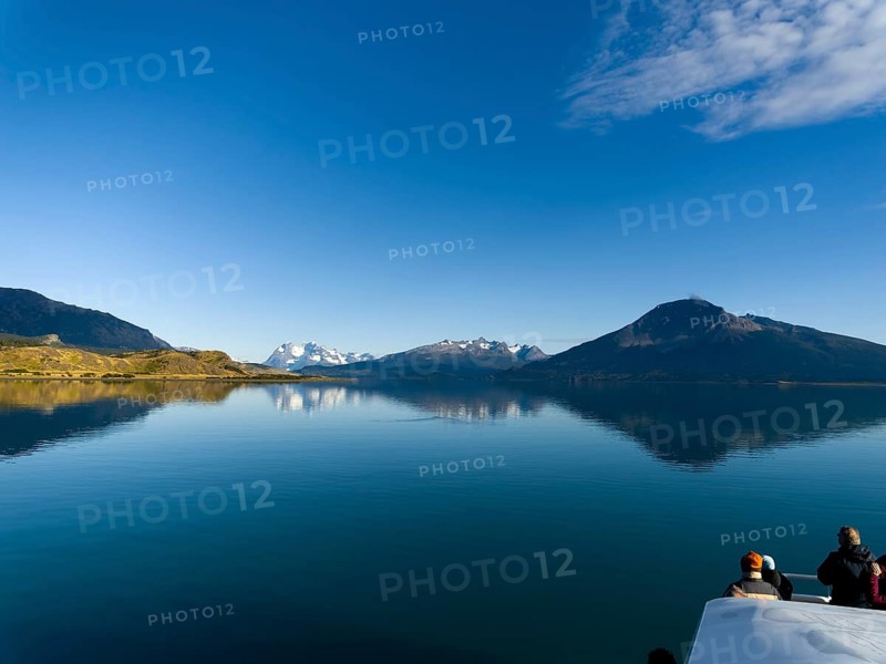 Drive through the Bay of Last Hope, fjords and mountains, Puerto Natales, Patagonia, Chile, South America