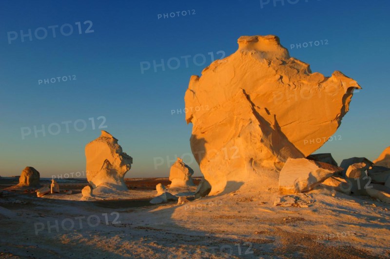 Egypt, White Desert, bizarre sandstone cliffs, Middle East, Africa