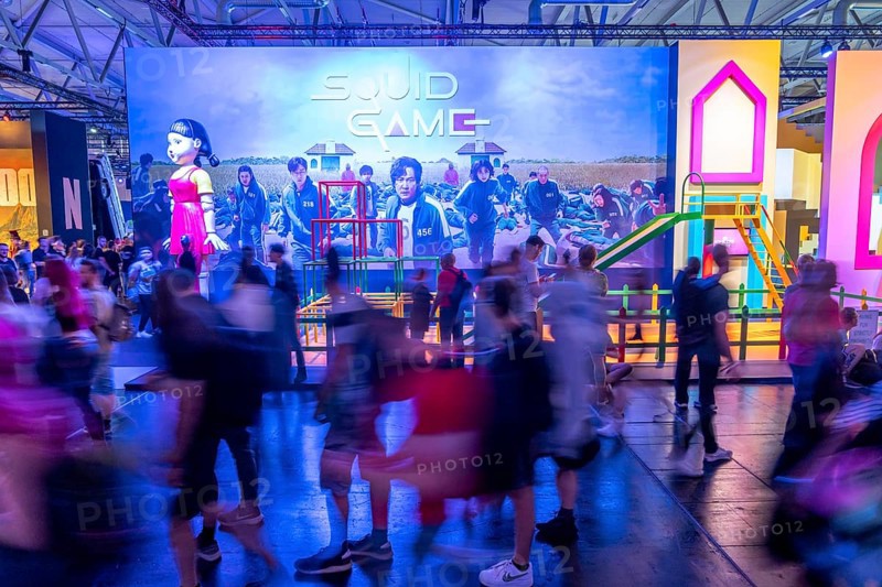 Gamescom, the world's largest trade fair for video and computer games, queue in front of the stands with new games, up to 3 hours waiting time, in Cologne, Germany, Europe