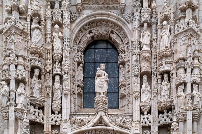 South portal, Hieronymite monastery Mosteiro dos Jeronimos, also known as Mosteiro de Belém, Belém, Lisbon, Portugal, Europe