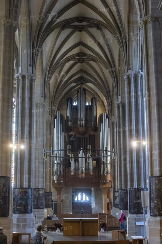 St Mary's Cathedral interior view, The main organ was built in 1992 by the company Alexander Schuke from Potsdam, reusing some of the stops from the previous romantic organ, Erfurt, Thuringia, Germany, Europe
