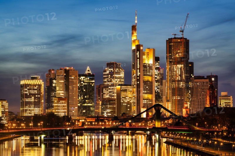 Twilight shot, skyline, banking district, financial district, Taunus Tower, Tower 185, Commerzbank, Messeturm, HelaBa, Hessische Landesbank, Deutsche Bank, FOUR, Kaiserdom, FlöÃŸerbrücke, blue hour, Frankfurt am Main, Hesse, Germany, Europe