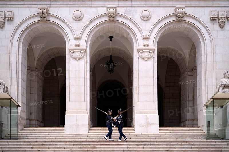Armed guard on patrol in front of the parliament building Palacio de Sao Bento, Assembleia da Republica, Assembly of the Republic, Lisbon, Portugal, Europe