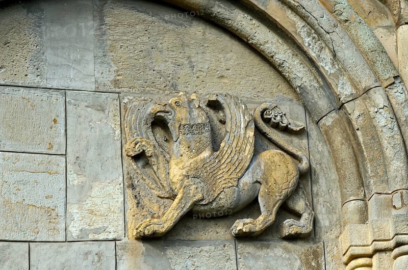 Relief sculpture of a mythical bird of prey on the east façade of the cross-domed church of Samtavisi, Samtavisi, Inner Kartlia, Georgia, Asia