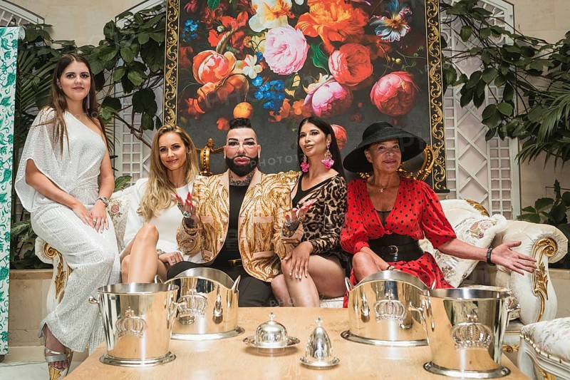 From left to right: Leni Summer (influencer), Jenice (Franziska Czurratis, singer), Harald Glööckler, Micaela shepherd and Barbara Engel at the presentation of the furniture and homewear collection Pompöös Provence by star designer Harald Glööckler at the Hotel Adlon, Berlin, 19 June 2024. The Pompöös Provence by Casa Padrino collection consists of bedroom furniture, seating furniture and carpets
