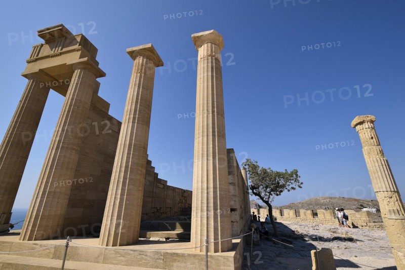 Super wide angle shot, Acropolis of Lindos, morning light, Temple of Athena Lindia, Lindos, Rhodes, Dodecanese, Greek Islands, Greece, Europe