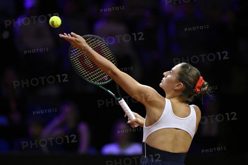 Marta Kostyuk (UKR) Action serve, tennis, Porsche Cup 2024, Porsche Arena, Stuttgart, Baden-Württemberg, Germany, Europe