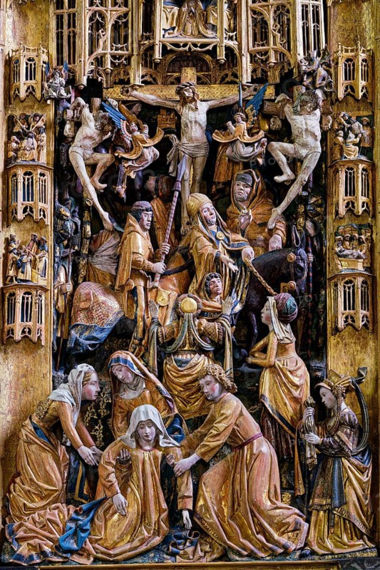 Crucifixion of Jesus, detail of central part of carved winged altar, work of the Lukas Guild Antwerp, late Gothic, Sankt Lambertus, Affeln, Neuenrade, MÃ¤rkischer Kreis, Sauerland, North Rhine-Westphalia, Germany, Europe