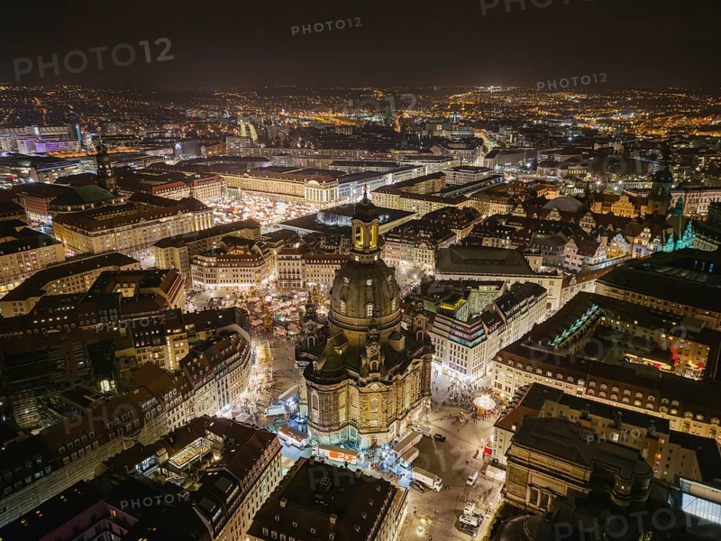 Dresden's old town at Christmas time. Despite the fact that the main sights are not illuminated due to energy-saving measures, the old town shines in a very impressive way