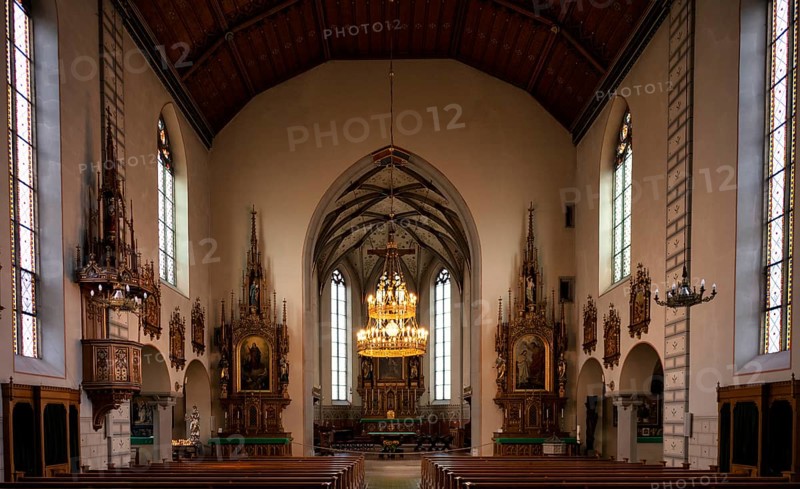 Interior photograph of nave, altar and apse, St. John's parish church, Rapperswil-Jona, Canton St. Gallen, SG, Switzerland, Europe