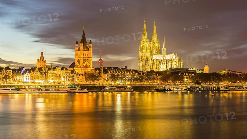 City Hall, Colonius TV Tower, GroÃŸ St. Martin, Cologne Cathedral, Old Town Embankment, Rhine, Cologne, Rhineland, North Rhine-Westphalia, Germany, Europe