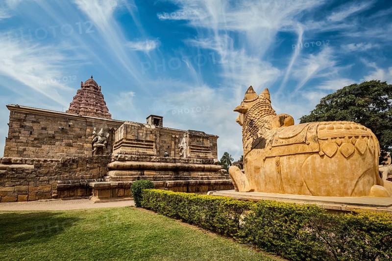 Hindu temple Gangai Konda Cholapuram with giant statue of bull Nandi. Tamil Nadu, India, Asia