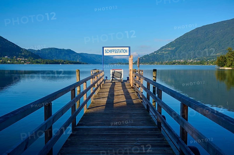 Lakeside, wooden jetty, jetty, sunrise, summer, Steindorf am Lake Ossiach, Lake Ossiach, Carinthia, Austria, Europe