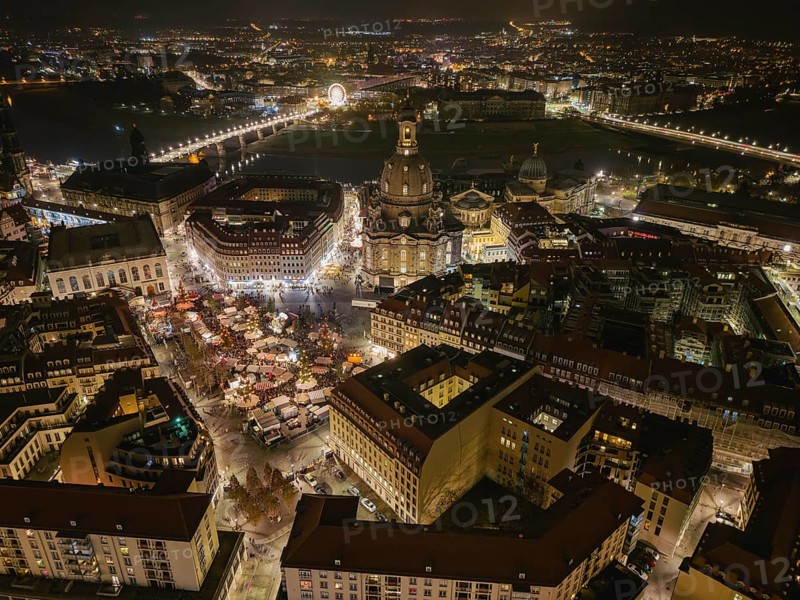 Dresden's old town at Christmas time. Despite the fact that the main sights are not illuminated due to energy-saving measures, the old town shines in a very impressive way