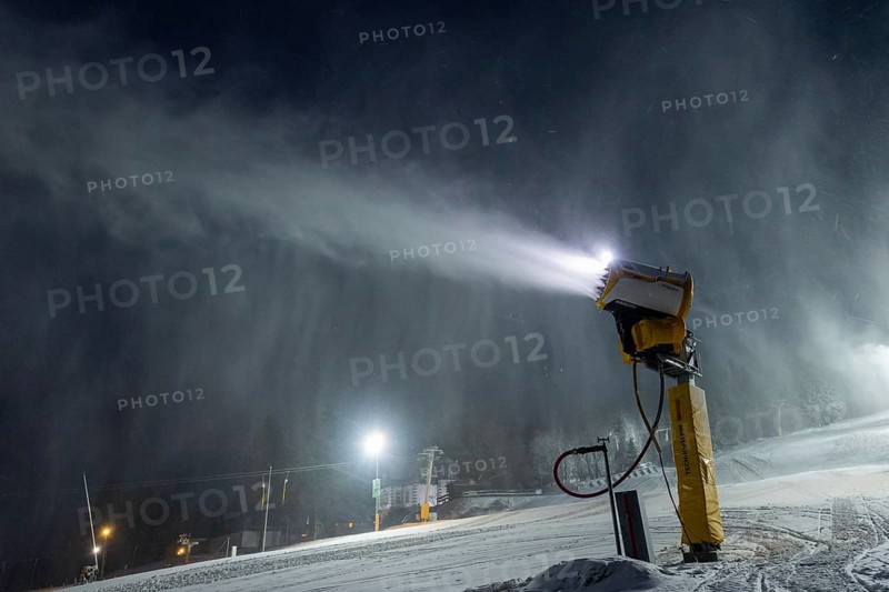 In anticipation of easing of the corona-induced logdown, the ski slope in Altenberg in Saxony's Ore Mountains is artificially snowed with snow cannons