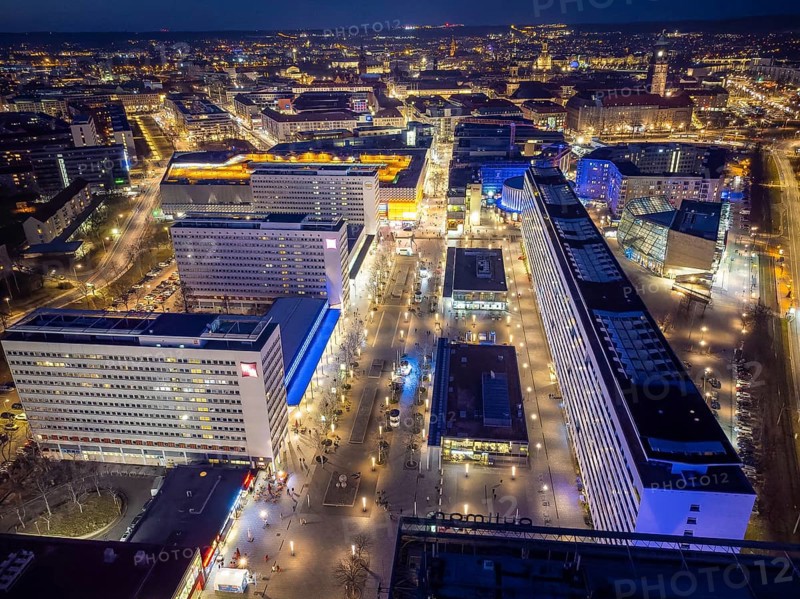 Prager Strasse and St. Petersburger Strasse, with the Prager Spitze, the Pullmann Hotel, the residential row from the 70s