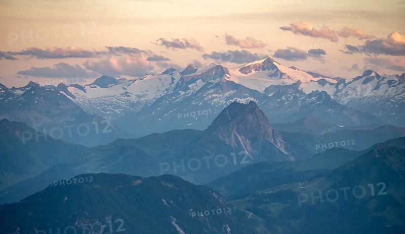 Evening atmosphere, view of Grossvenediger and Venediger group in the Hohe Tauern, in front Grosser Rettenstein, dramatic mountain landscape, view from Scheffauer, Tyrol, Austria, Europe