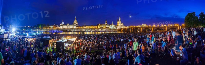 Elbe meadows for the Roland Kaiser concert in Dresden