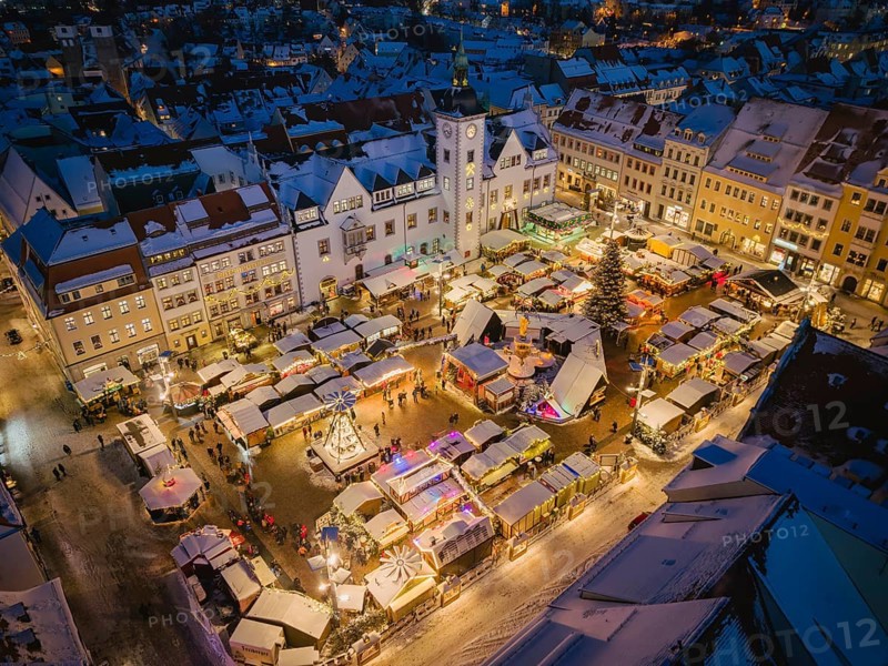 The Freiberg Christmas Market on the Obermarkt in front of the town hall