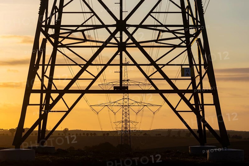 Overhead line near Ölsa in the Osterzegebirge mountains