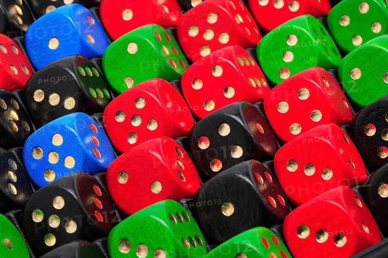 Symbol photo, many colourful cubes with different display value