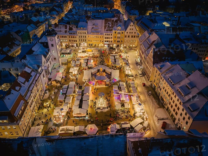 The Freiberg Christmas Market on the Obermarkt in front of the town hall