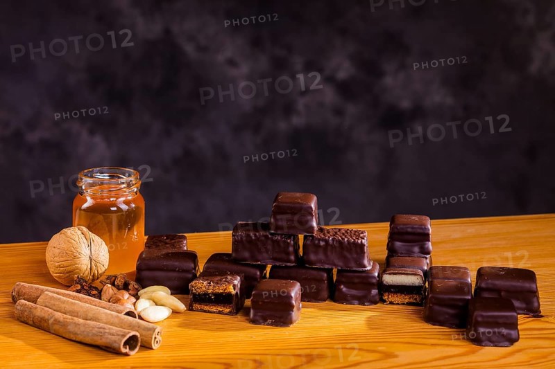 The Original Dresden Dominostein is one of Saxony's specialities and celebrated its 80th birthday in 2016. Invented in the 1930s by Dresden chocolatier Herbert Wendler as an emergency praline, the Original Dresden Domino has since become a real tip for connoisseurs and is indispensable at coffee tables during the Christmas season