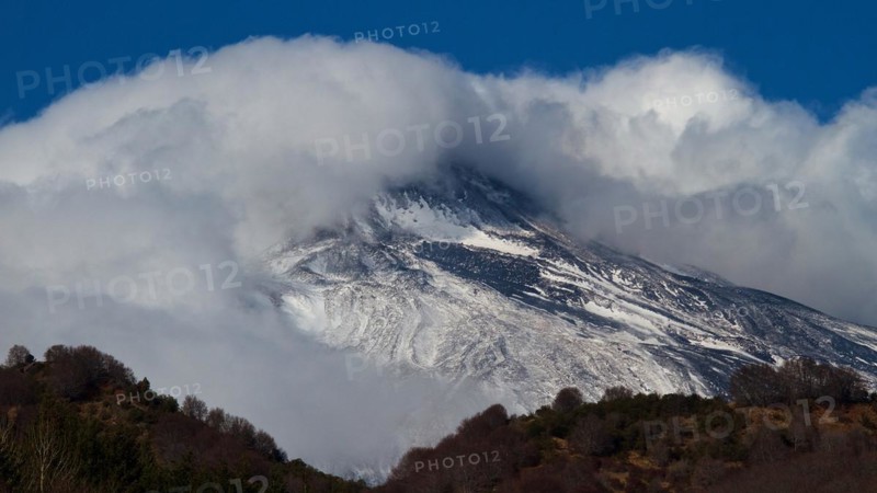 Snow-capped peaks, peaks shrouded in clouds, Etna, volcano, Eastern Sicily, Sicily, Italy, Europe