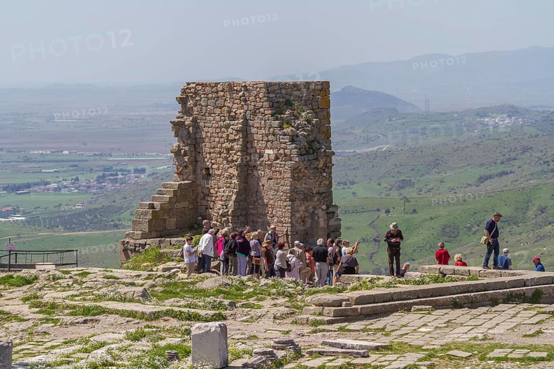 Group of visitors at the Ancient excavation site Site of Pergamon, Castle Hill, Pergamon, Turkey, Asia