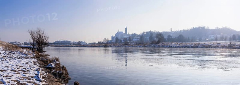 Winter atmosphere in Meissen with Albrechtsburg Castle