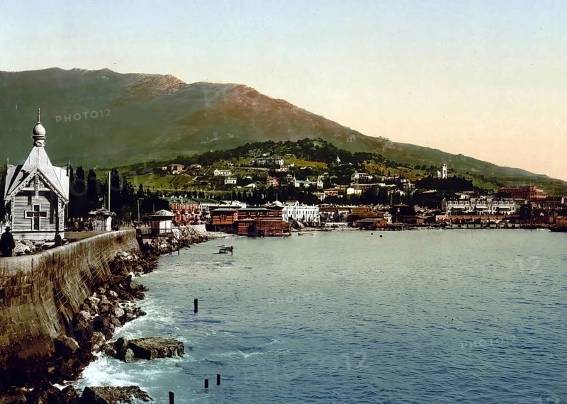 Coastal Panorama, Boulevard, Gurzuf, Street, Yalta, Crimea, Russia, Ukraine, c. 1890, Historic, digitally enhanced reproduction of a photochrome print of the period, Europe