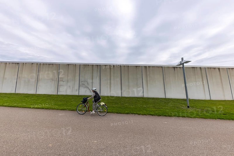 Stammheim Prison, JVA, exterior view of the maximum security prison with prison wall, Stuttgart, Baden-Württemberg, Germany, Europe