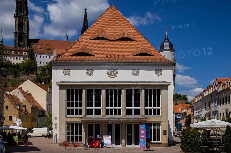 Theatre Meissen. Traditional folk theatre in an old Gewandhaus with a modern café and interdisciplinary guest performances