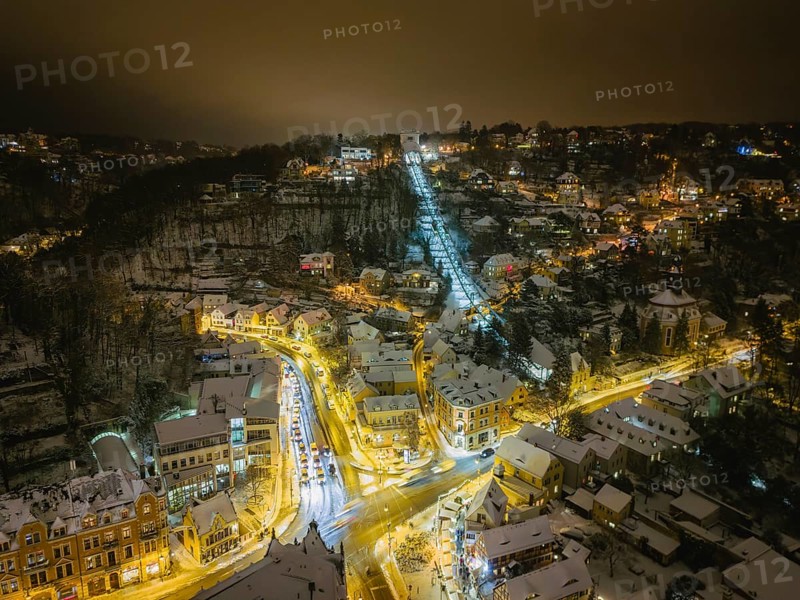 Still an insider tip, the small Christmas market on Körnerplatz, organised by Elbhangfest e.V