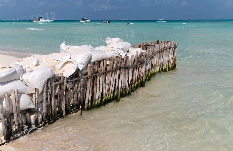 Groyne on sand beach to trap sediment, Playa Norte, Isla Mujeres, Caribbean Coast, Cancun, Quintana Roo, Mexico, Central America