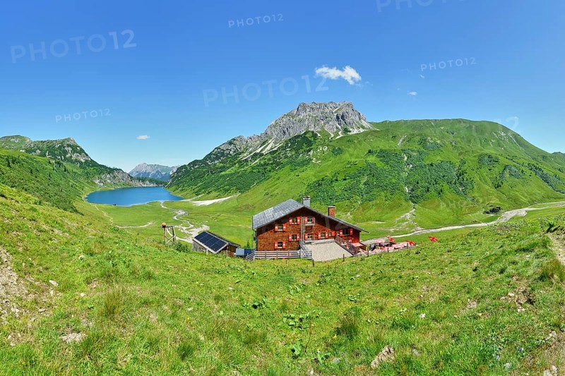 Tappenkarseehütte with Wildkarkopf, mountain lake, refuge, Radstätter Tauern, landscape conservation area, Kleinarl, Pongau, Salzburg