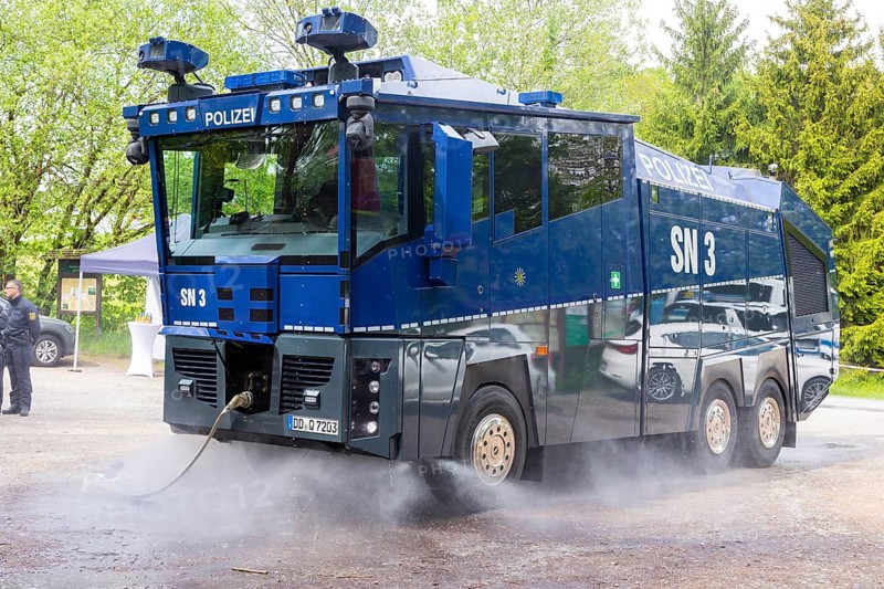 Joint press event of the Saxon State Ministry of the Interior and the Saxon State Ministry of Energy, Climate Protection, Environment and Agriculture Minister of the Interior Armin Schuster and Minister of the Environment Wolfram Günther provided information on how to better prepare for the next forest fires. Water cannons of the police, which can also be used to fight fires