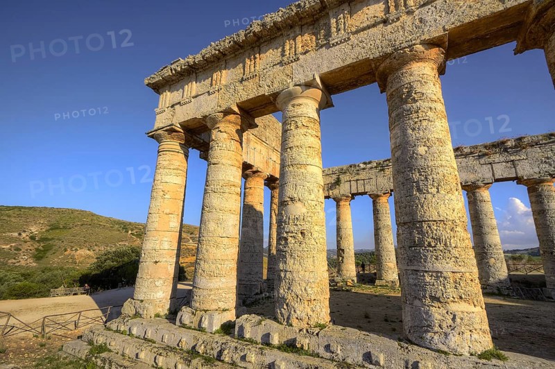 Evening light, Doric temple, Segesta, Super wide angle shot, Ancient site, Archaeological site, Doric, Trapani province, Sicily, Italy, Europe