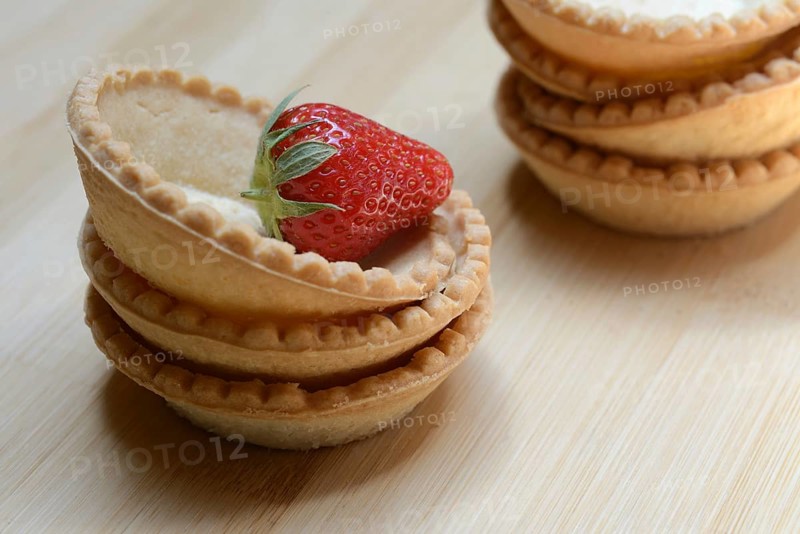Tartelette, pre-made tartlet base with strawberry