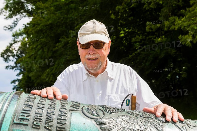 Blind tourist at Königstein Fortress