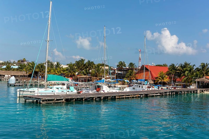 Yachts moored at Isla Mujeres, Caribbean Coast, Cancun, Quintana Roo, Mexico, Central America