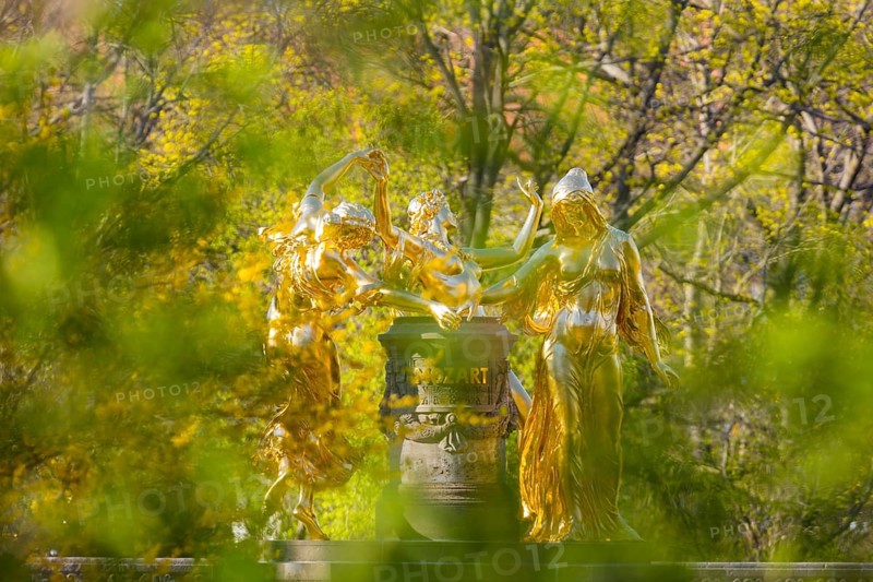Bürgerwiese and Blüherpark, Mozart Fountain